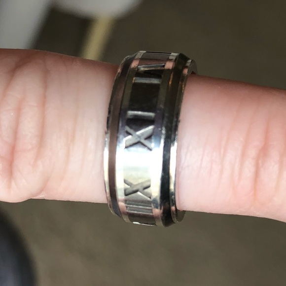 Tiffany Men’s Atlas Collection Wedding Band - Picture 4 of 6